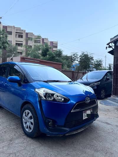 Toyota Sienta 2018