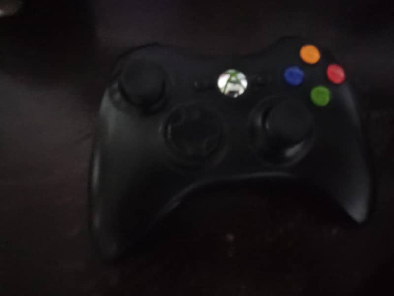 Xbox 360 78 games 2 controller 1