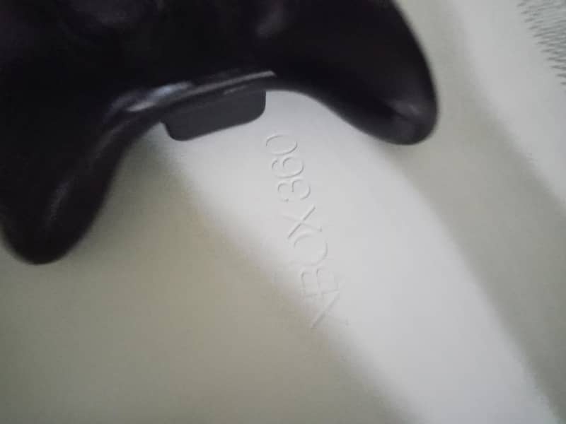 Xbox 360 78 games 2 controller 2