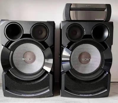Sony Shake X7D with Room Shaking Bass in Excellant condition