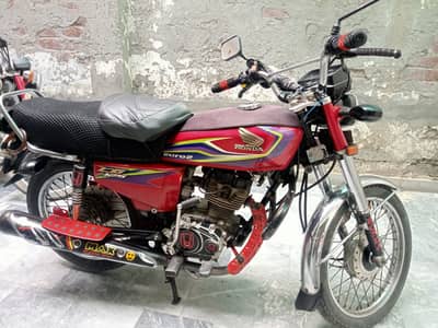 Seal packed Engine Original 100% bike Urgent sale
