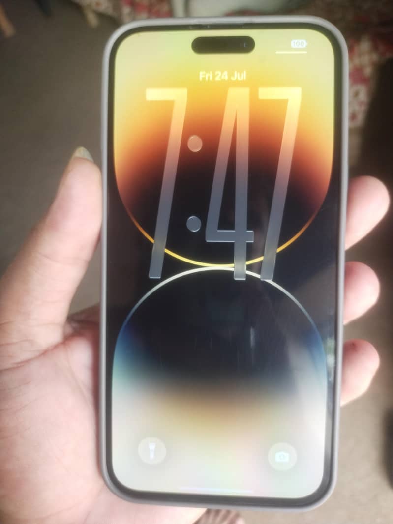 iphone 14 pro max 5