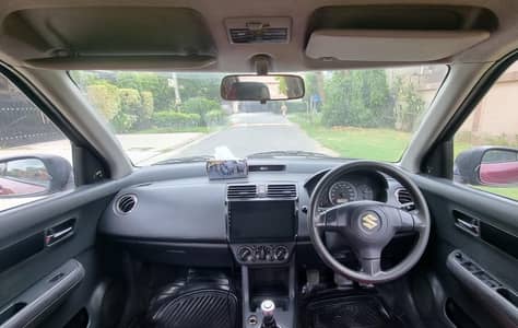 Suzuki Swift DLX 1.3 2013