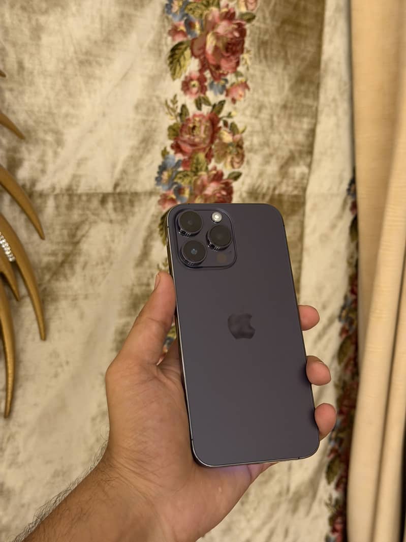 14Pro Max 1