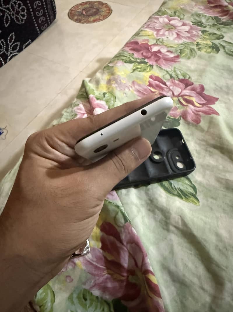 Pixel 3a 5
