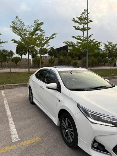 Toyota Corolla Altis grande X CVT-i 1.8