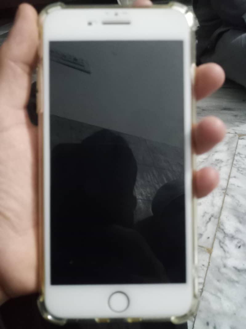 Apple iPhone 7 Plus 2