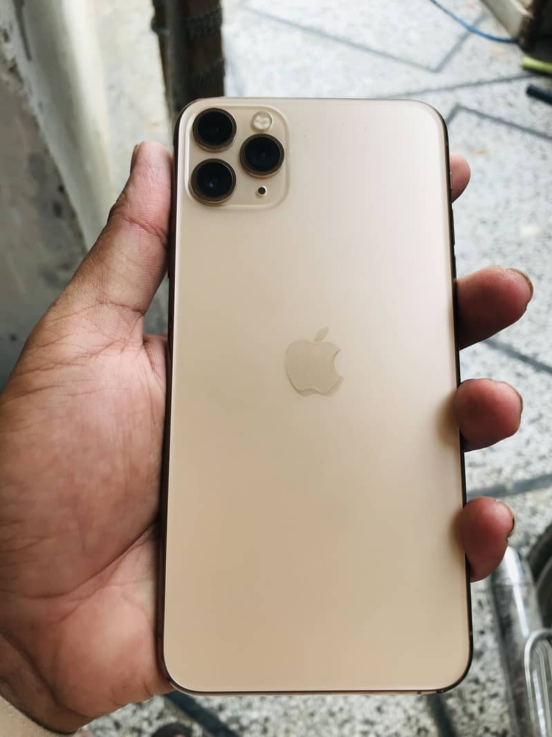 Apple iPhone 11 Pro Max 3