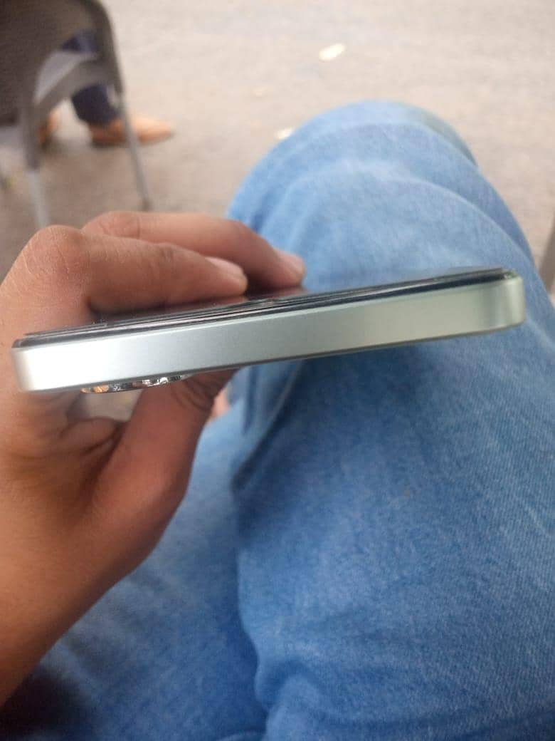 Realme note 60x 4