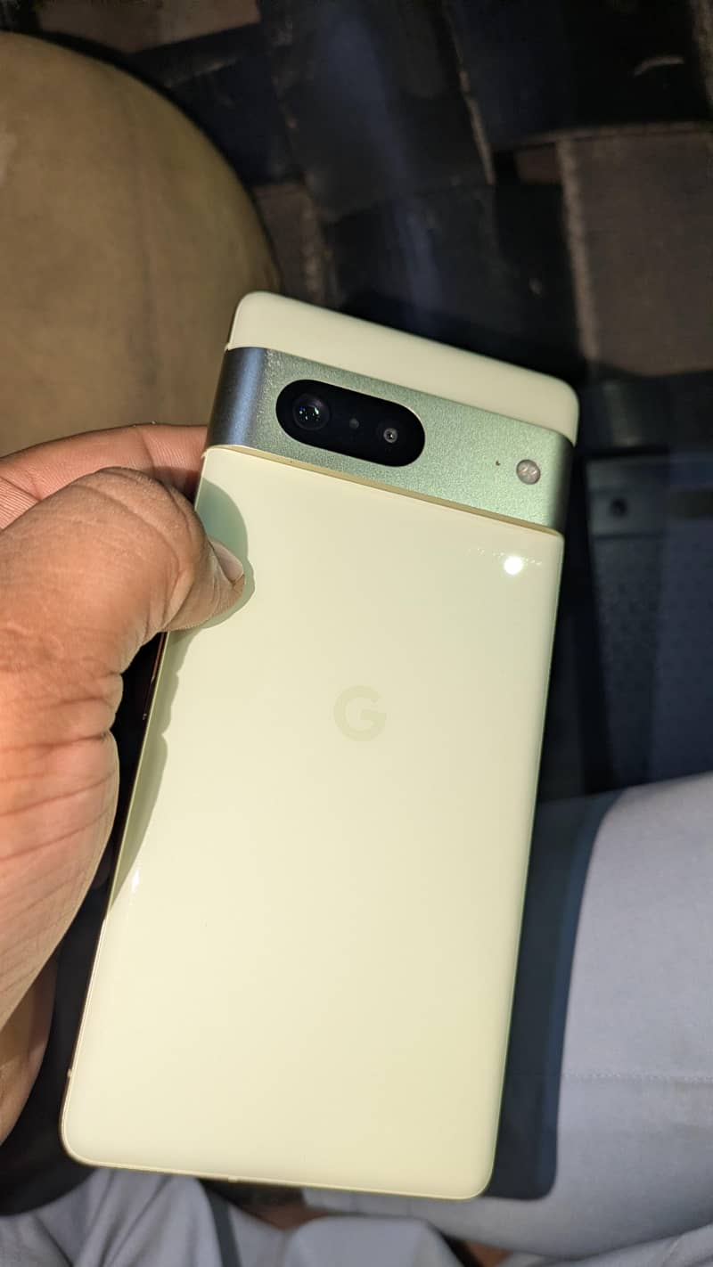 Google Pixel 7 3