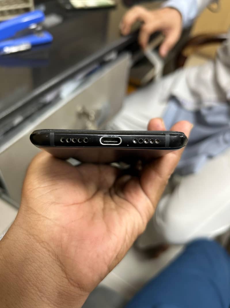 One Plus 6t 4