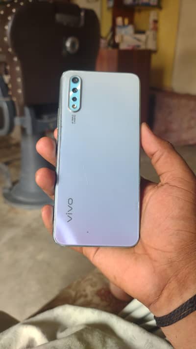 Vivo S1