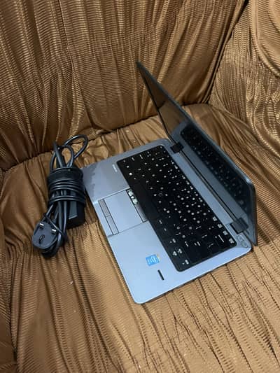 Hp 820 Elitebook Corei5 5TH Gen 4/500 fingerprint