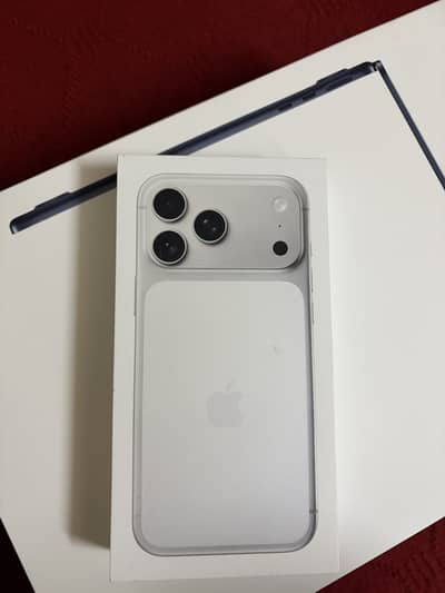 Apple Iphone 17 Pro Max 1 TB Brand New