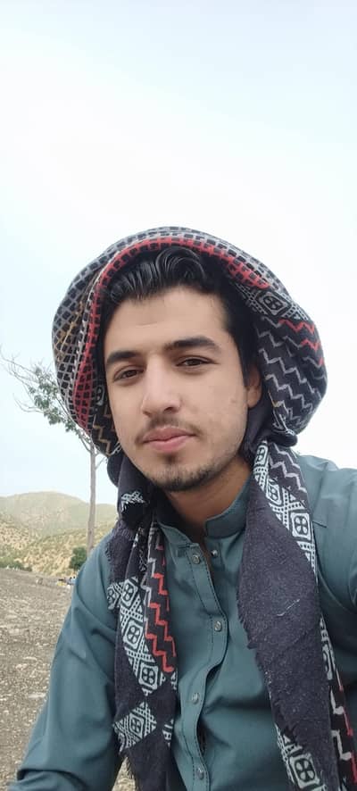 میٹرک پاس
