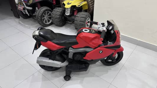 Kids BMW 12 volt battery bike (new battery)