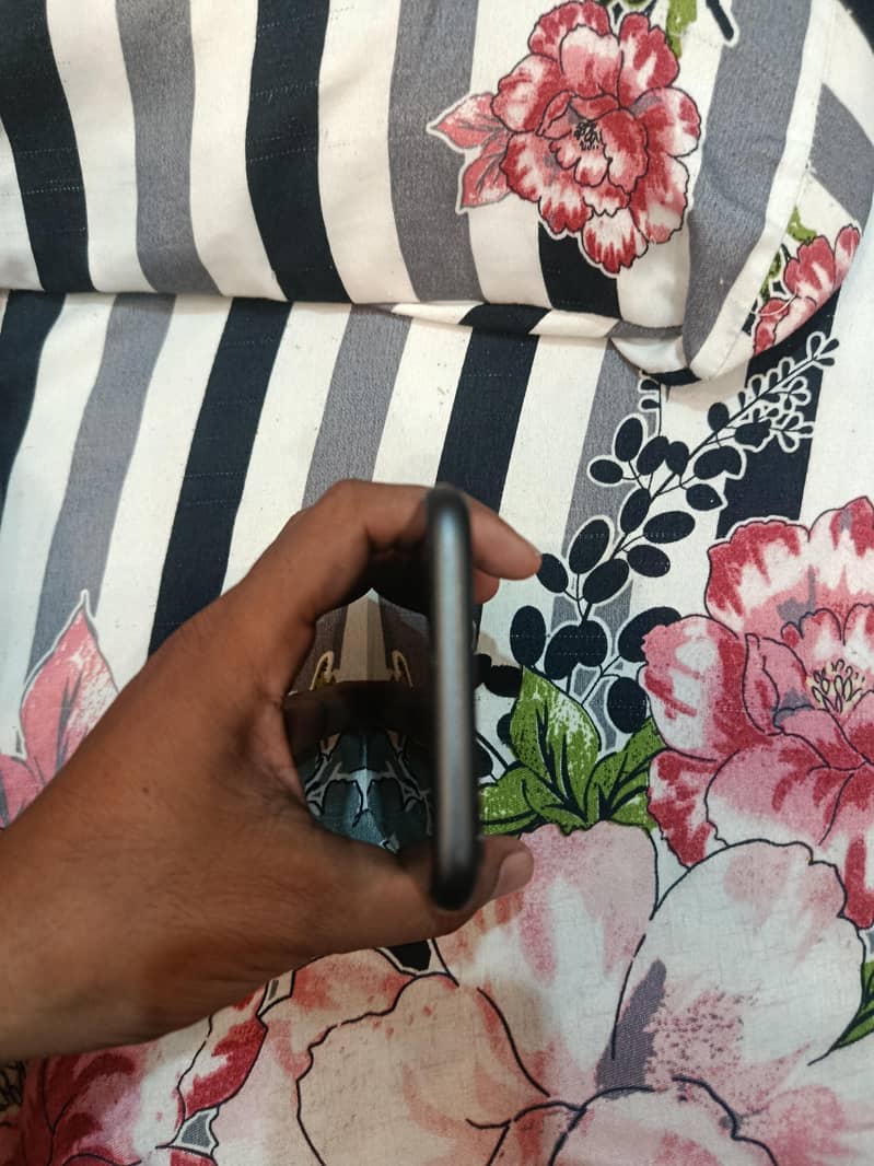 iphone11 jv 3