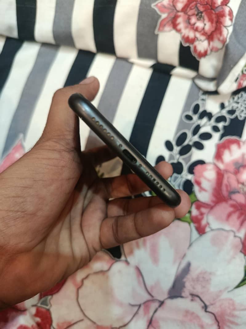 iphone11 jv 4