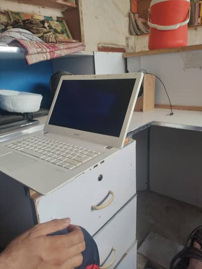 Laptop  for sell price only 23000