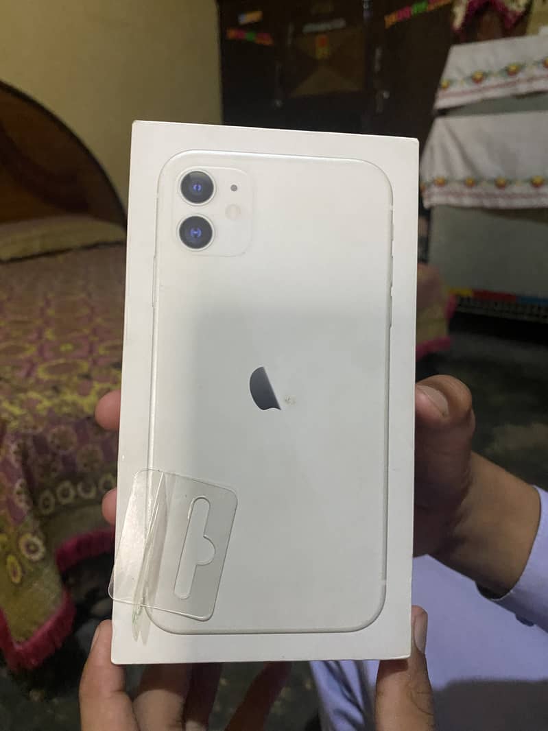 Apple iPhone 11 3