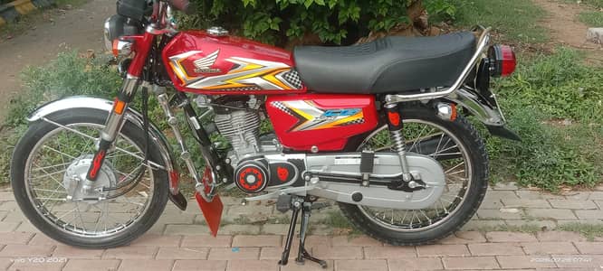Honda CG 125, Model 2025 (WhatsApp number 03489377755)