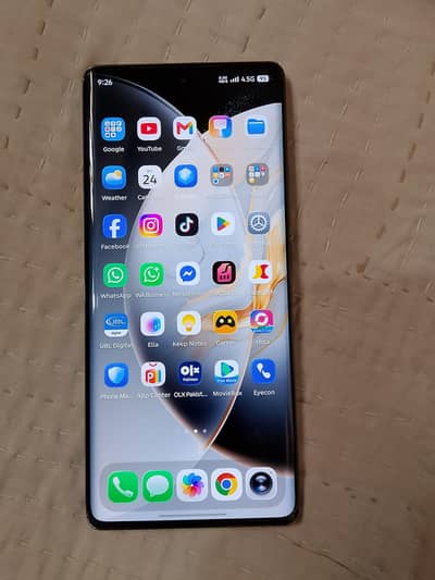Tecno CAMON 40 Pro