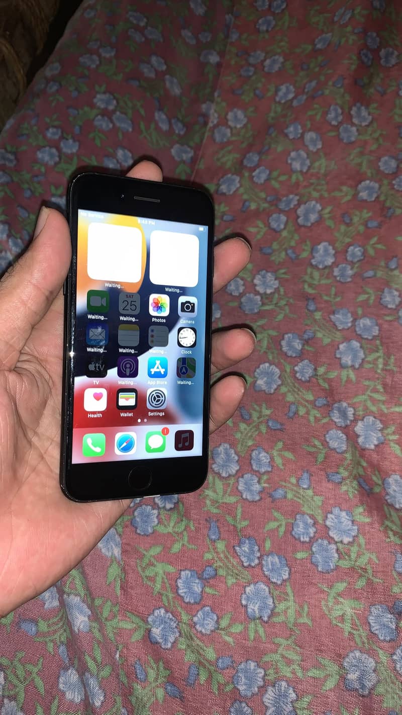Apple iPhone 7 1