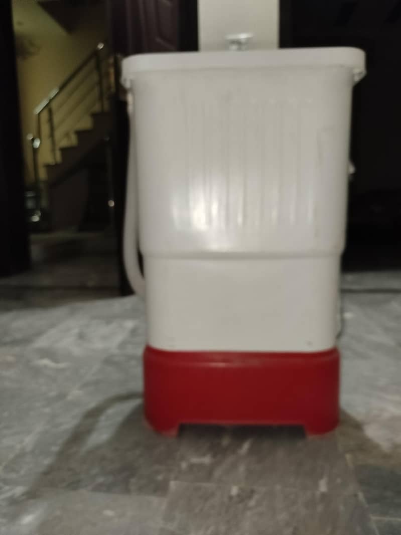 Washing Machine Small 3
