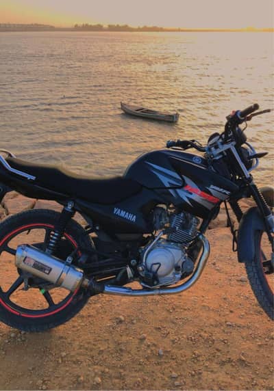 YAMAHA YBR125G 2016 BLACK