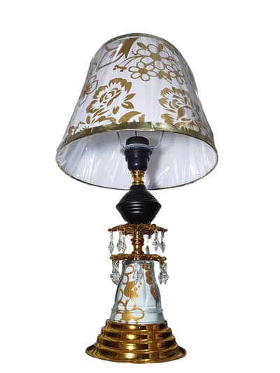 Table lamp