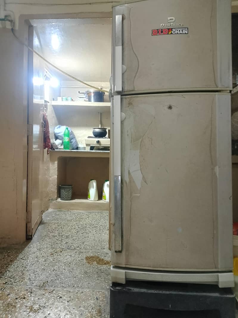 Refrigerator 0
