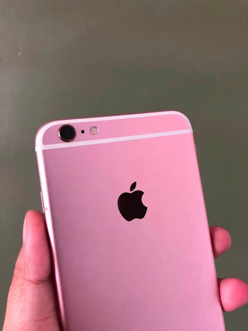 Apple iPhone 6S Plus 0