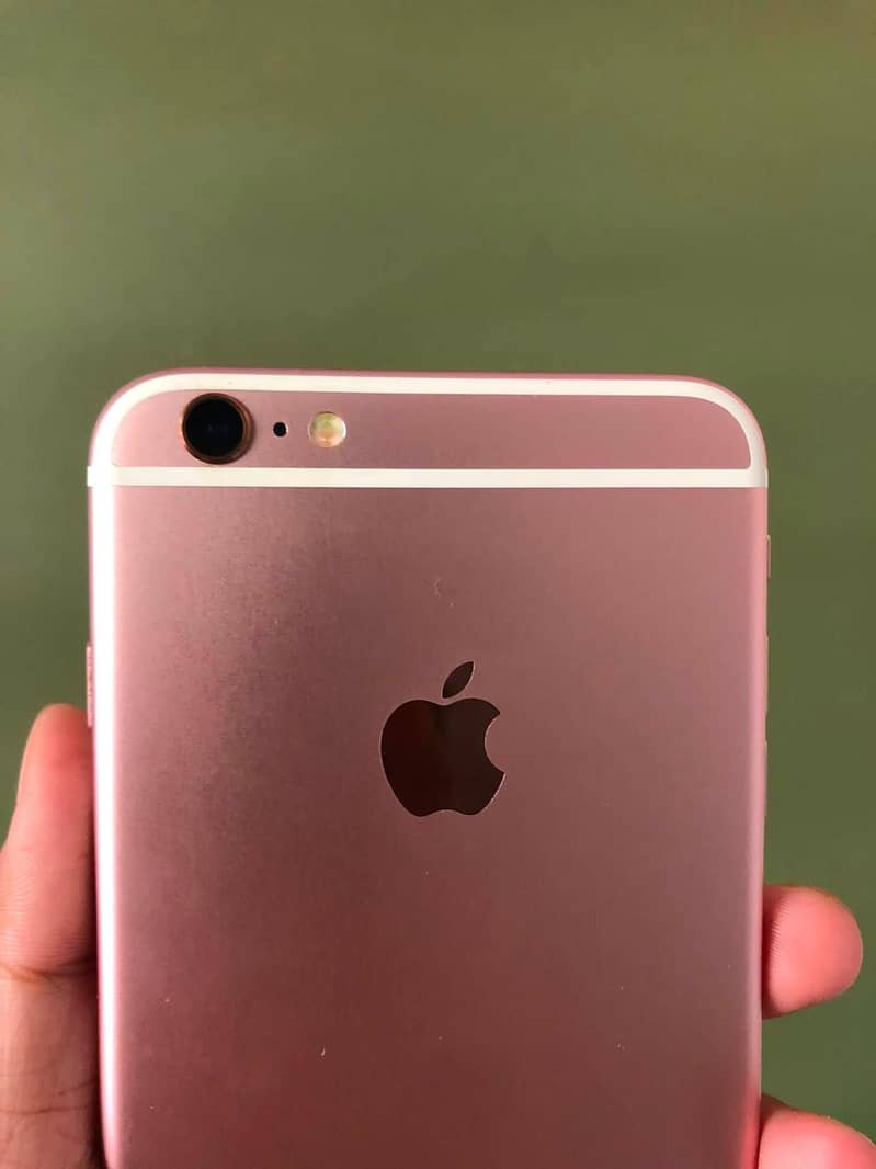 Apple iPhone 6S Plus 1