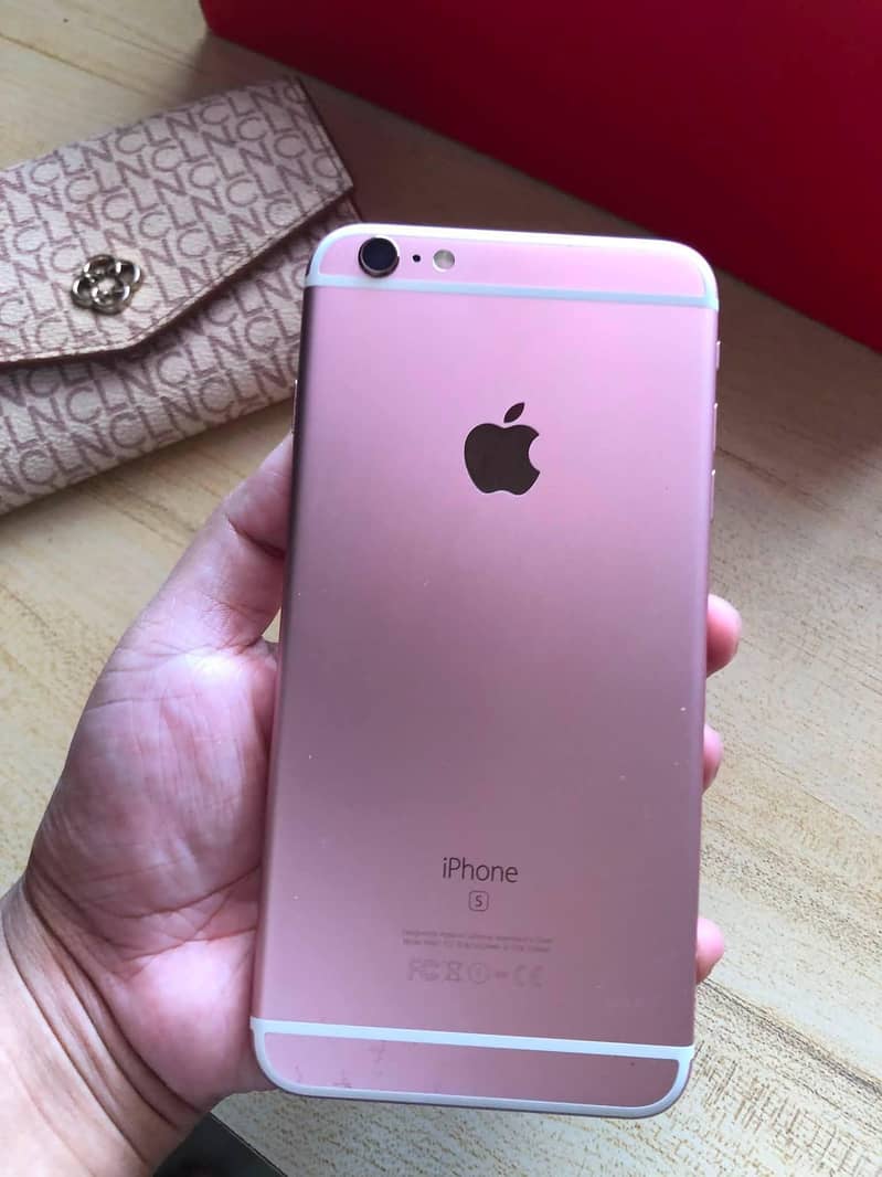 Apple iPhone 6S Plus 2