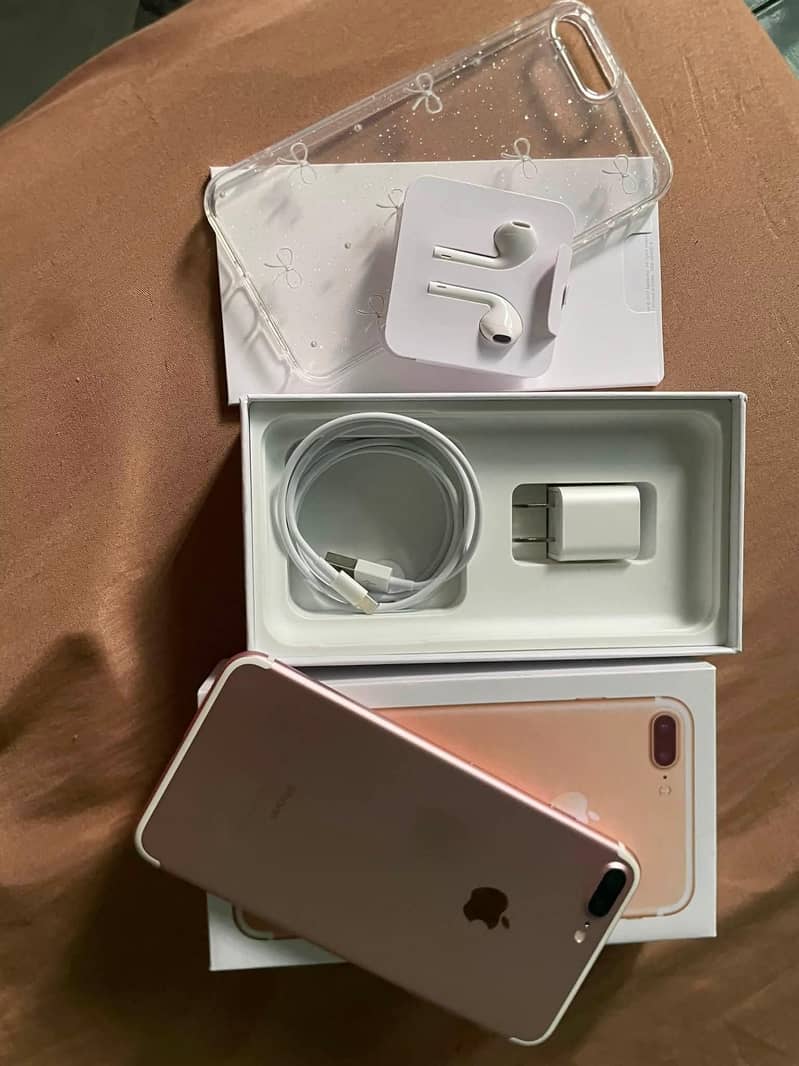 Apple iPhone 7 Plus 0