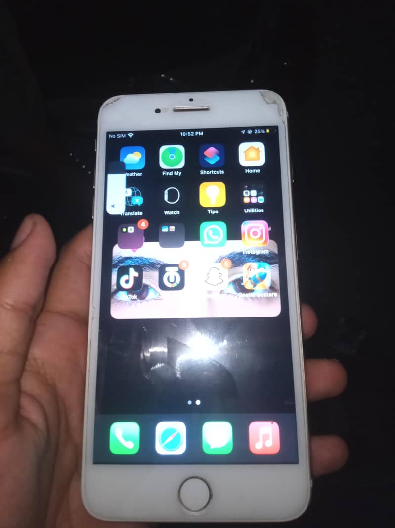 Apple iPhone 7 Plus 1