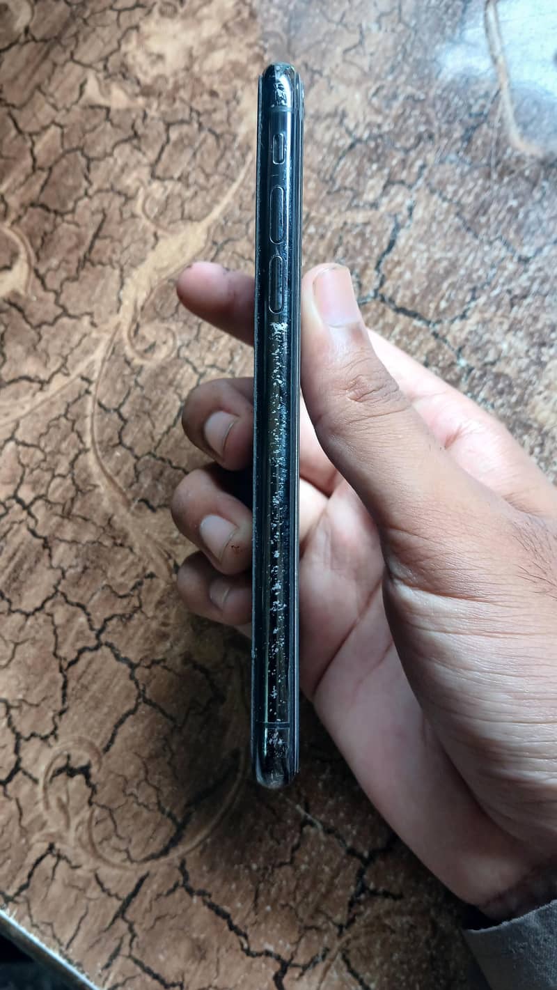Apple iPhone X 6