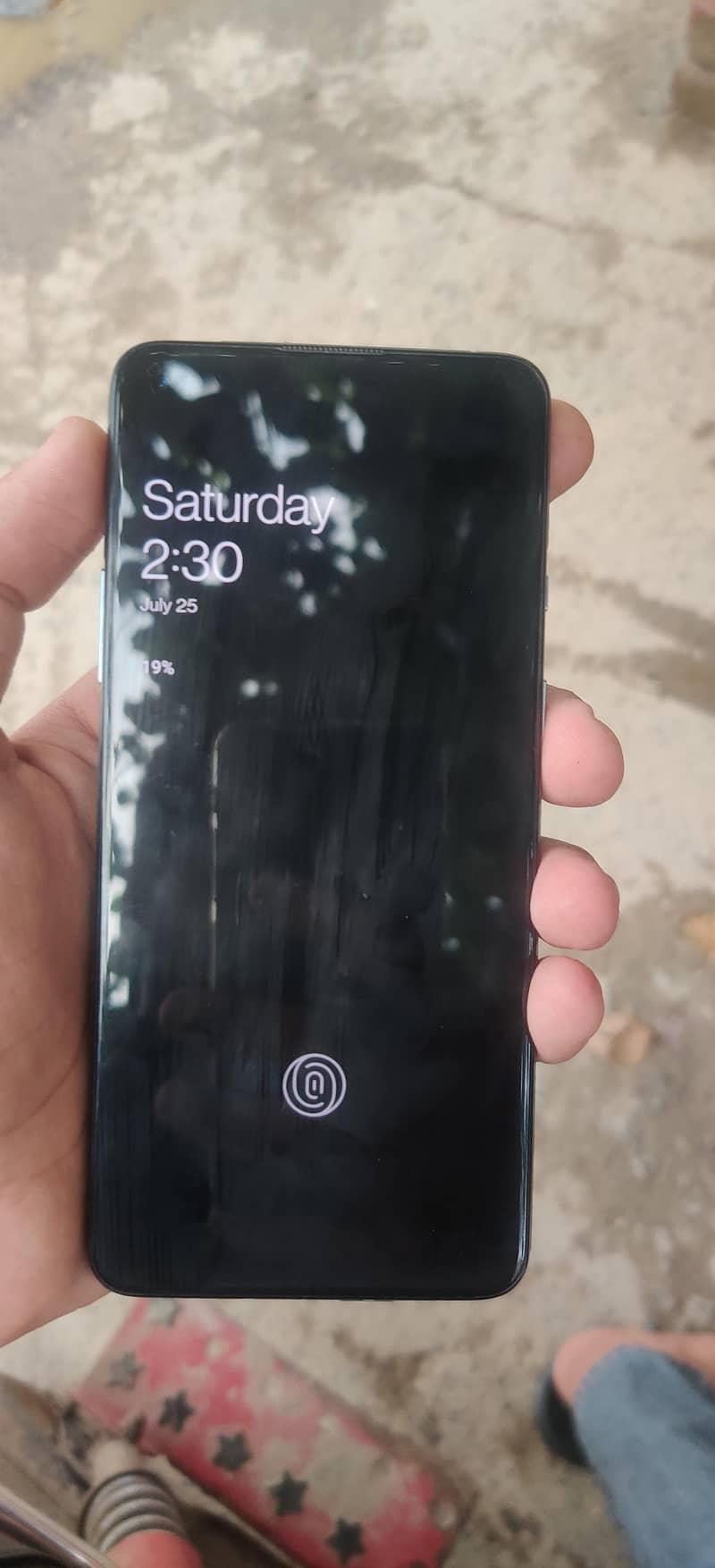 One Plus 9r 1