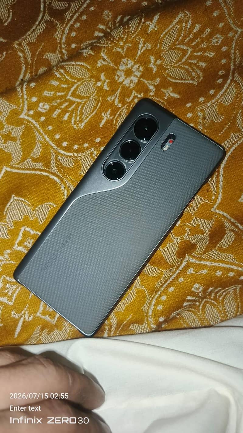 Tecno CAMON 40 Pro 2