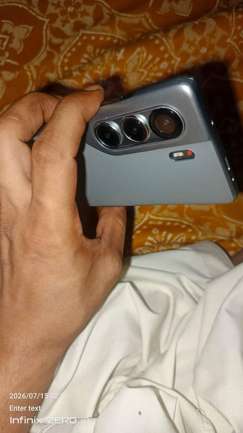 Tecno CAMON 40 Pro 7