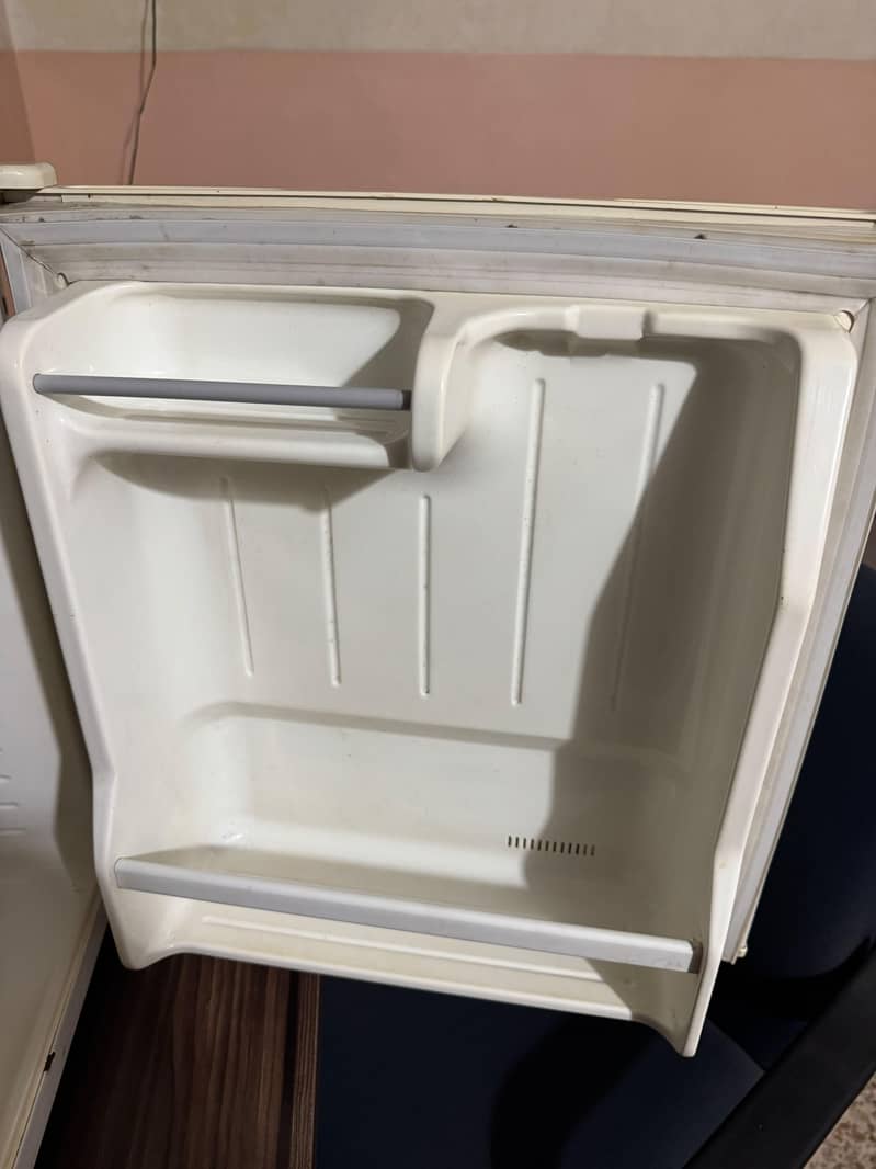 mini fridge 1
