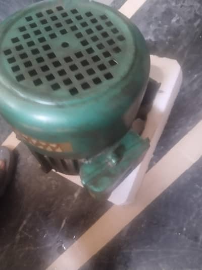 Motor