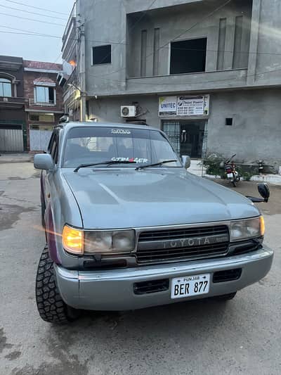 Toyota Land Cruiser 1988 3000cc petrol engine automatic