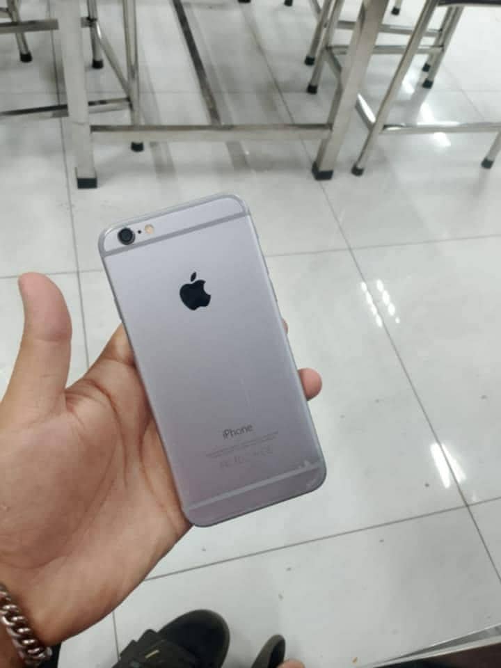 Apple iPhone 6S Plus 2