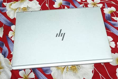Hp elitebook 1030 g2 Core i7 7th generation Touch Screen 8 256 gb
