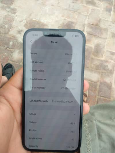 Apple iPhone 13