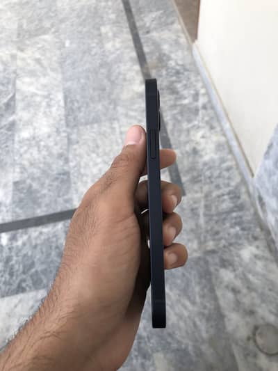 iPhone 12 | 128GB | Scratchless
