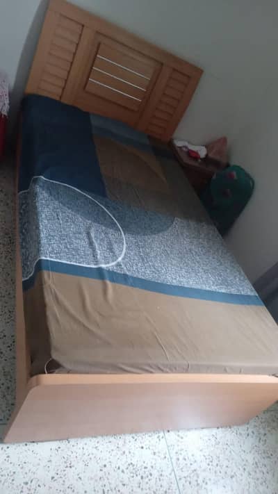 single bed 3.5 by 6.5