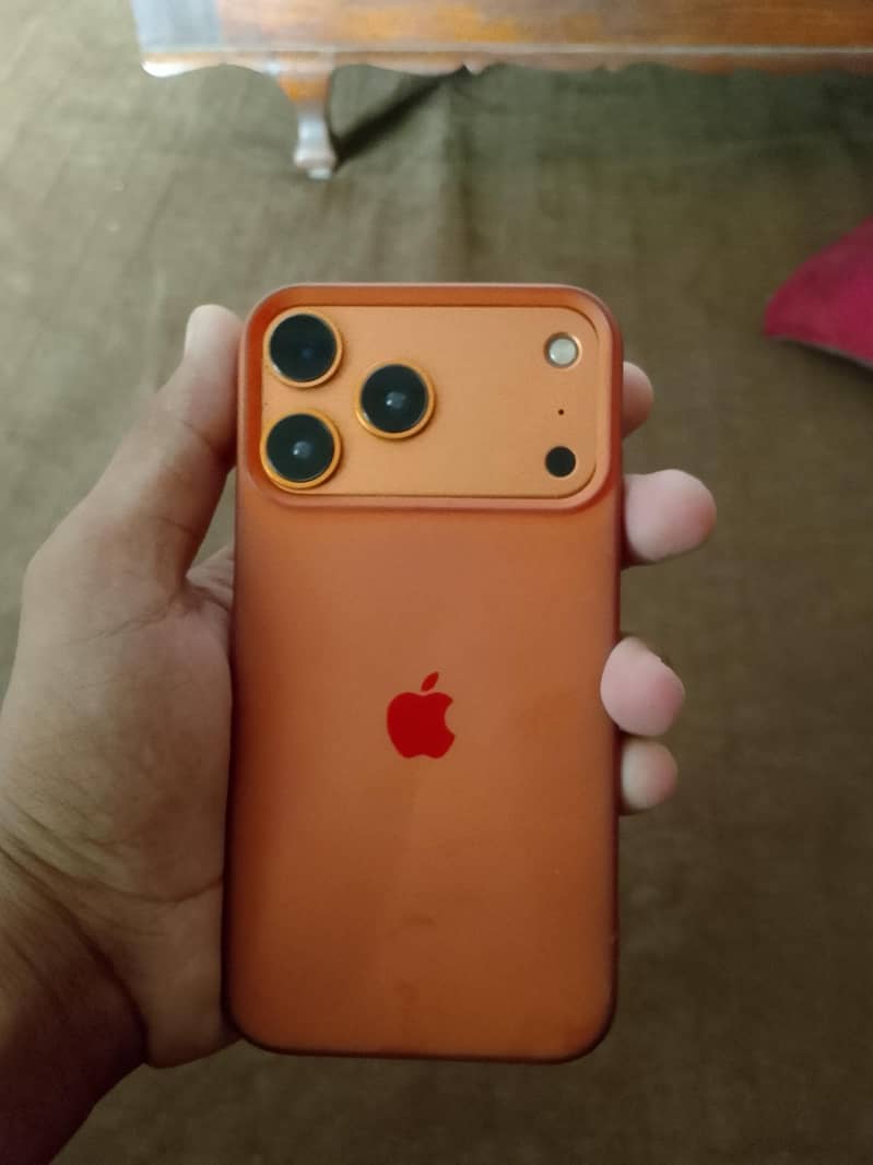 Apple iPhone 11 convert 17 pro 0