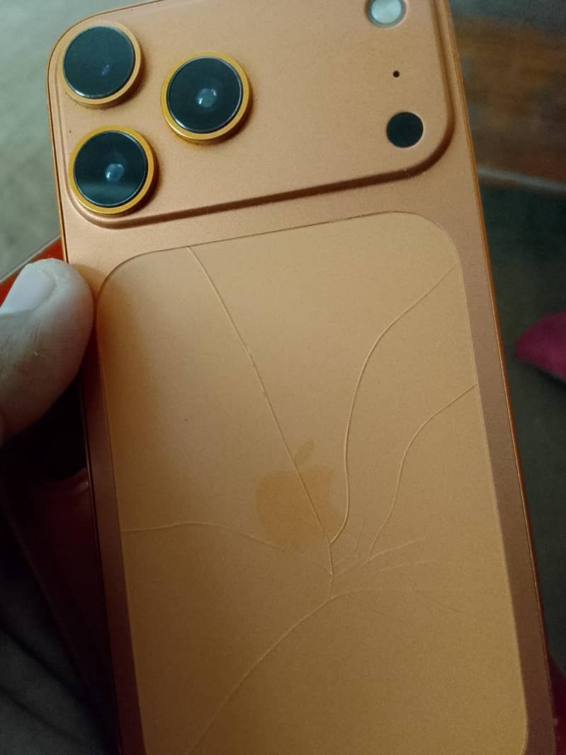 Apple iPhone 11 convert 17 pro 4